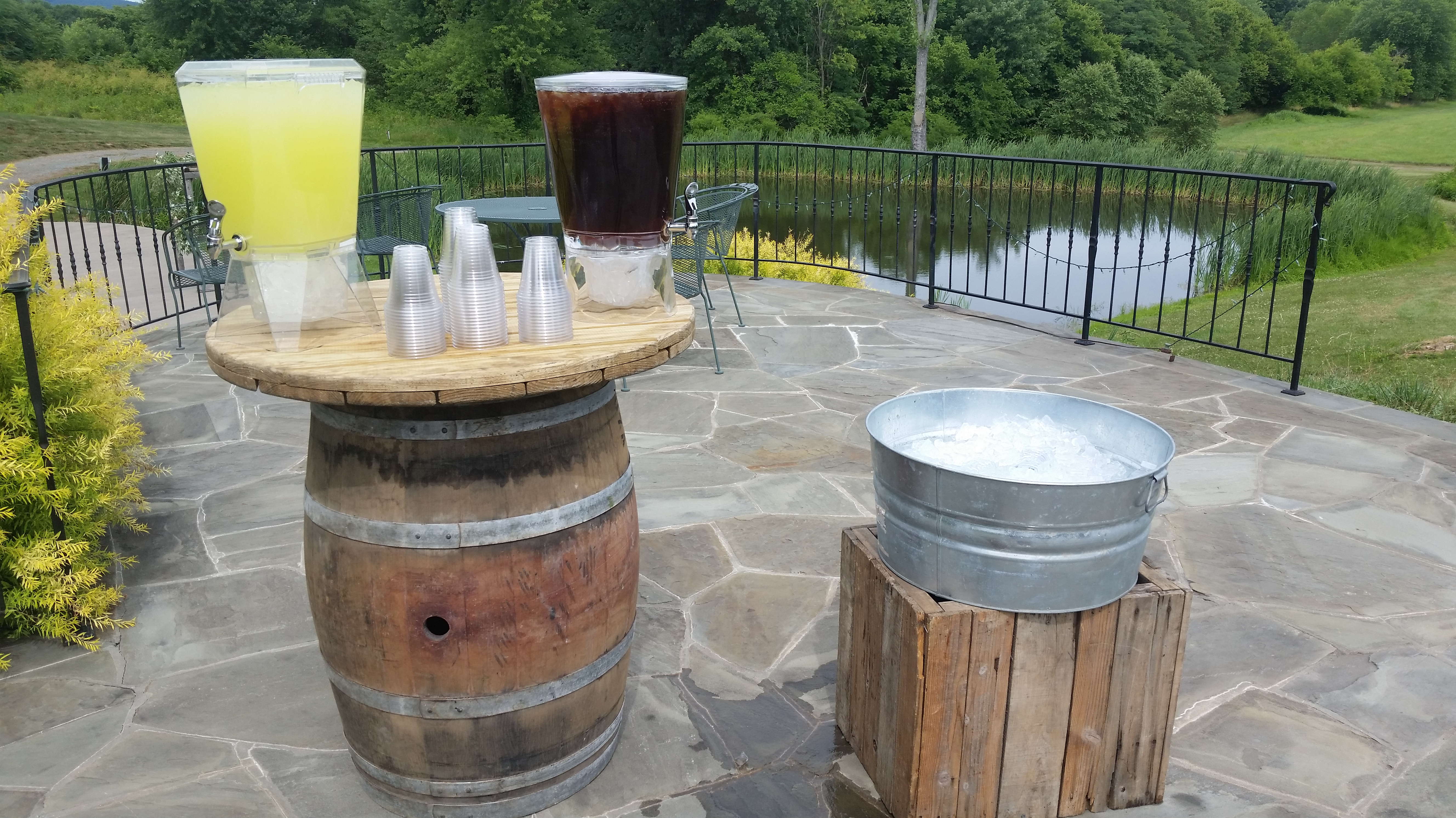 Self serve beverage station